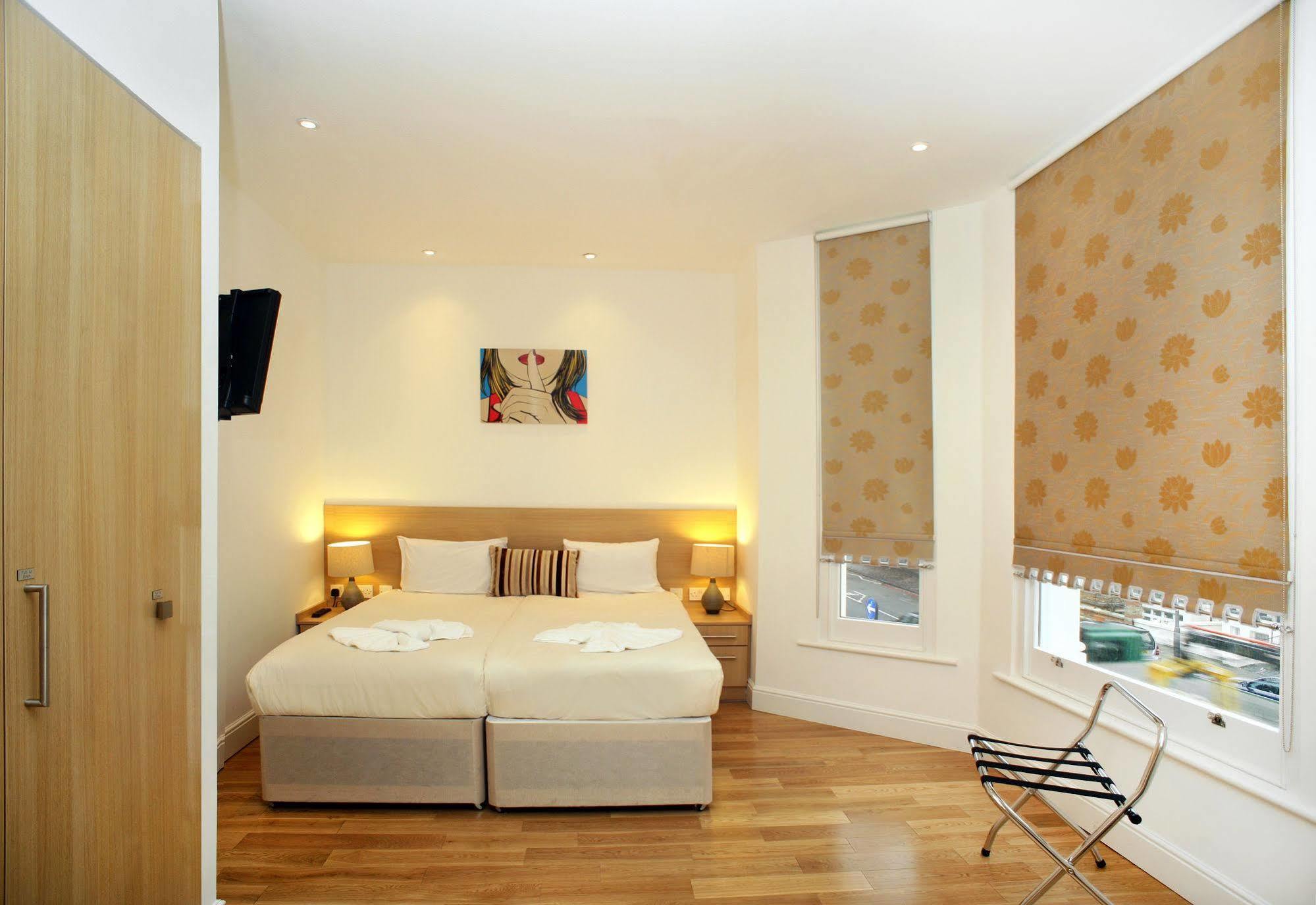 The Kensington Studios London Exterior photo